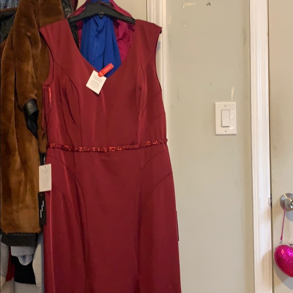 BURGUNDY DRESS